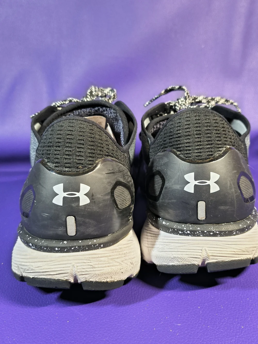 Women's Under Armour Charged Escape Shoes sz 11